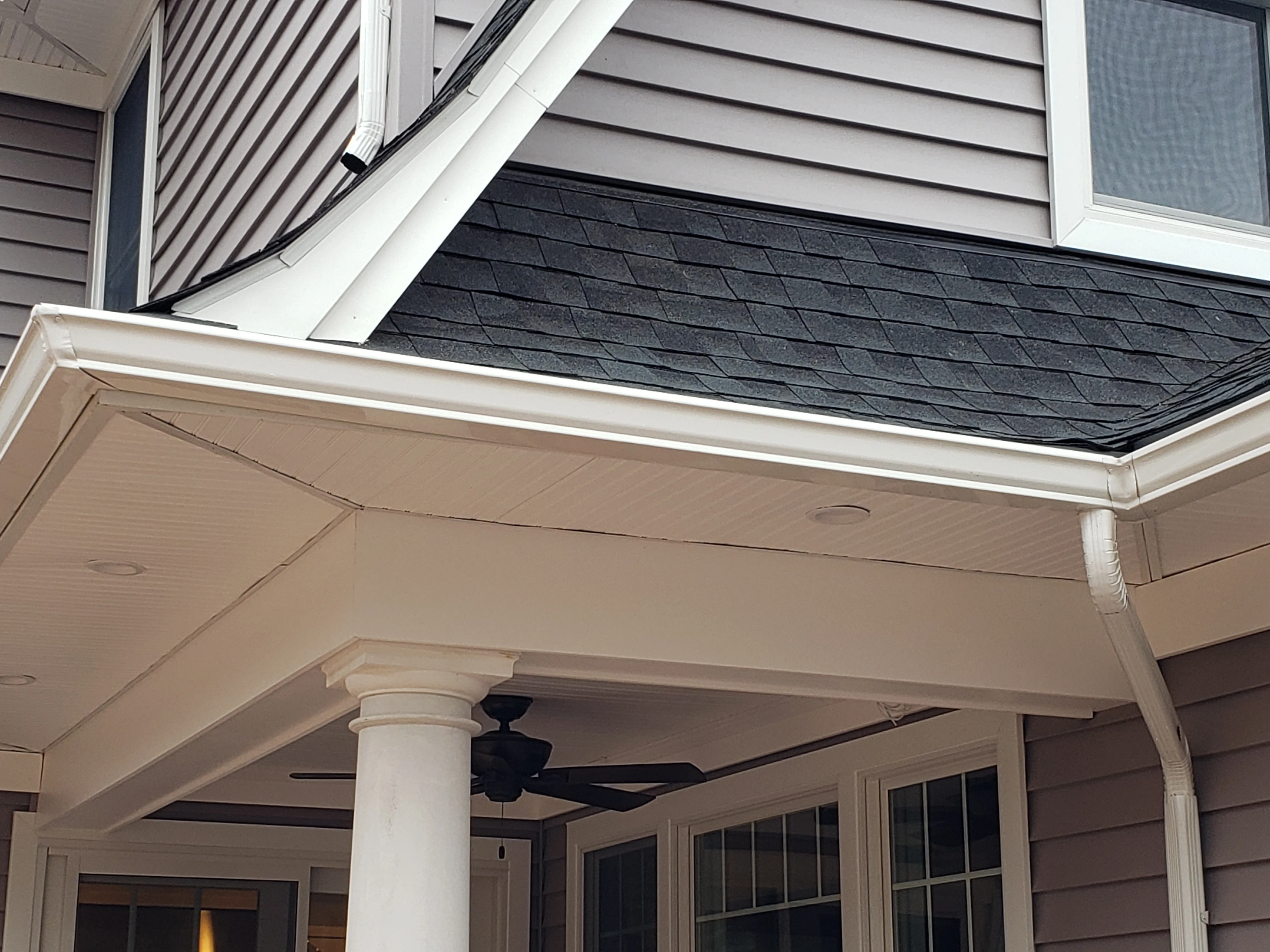 6 inch gutter system - Need: 400x300px image of 6 inch gutter installation