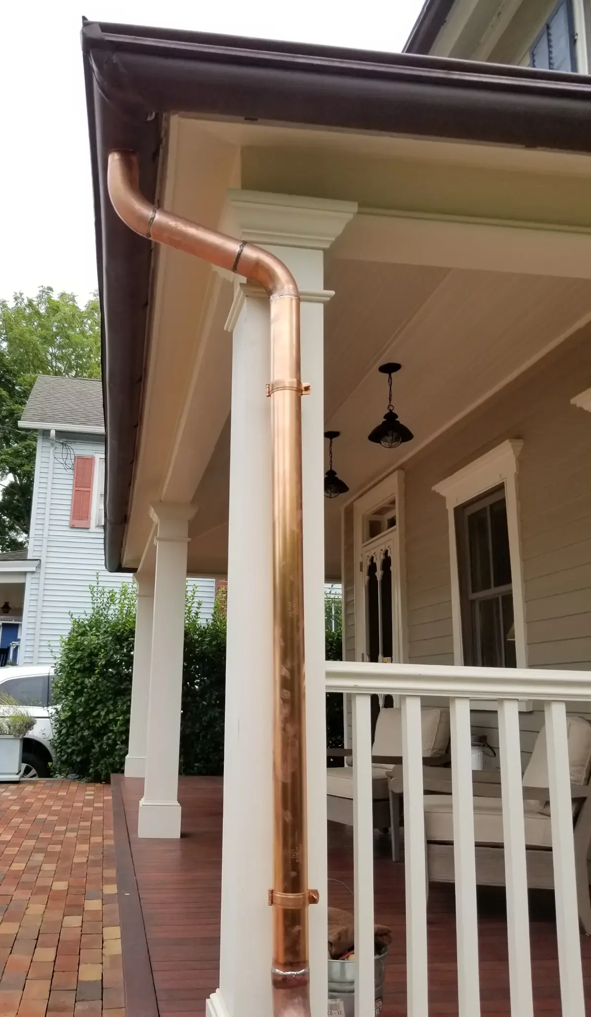 Luxury estate copper gutters - Need: 400x300px image of copper gutters on upscale luxury property